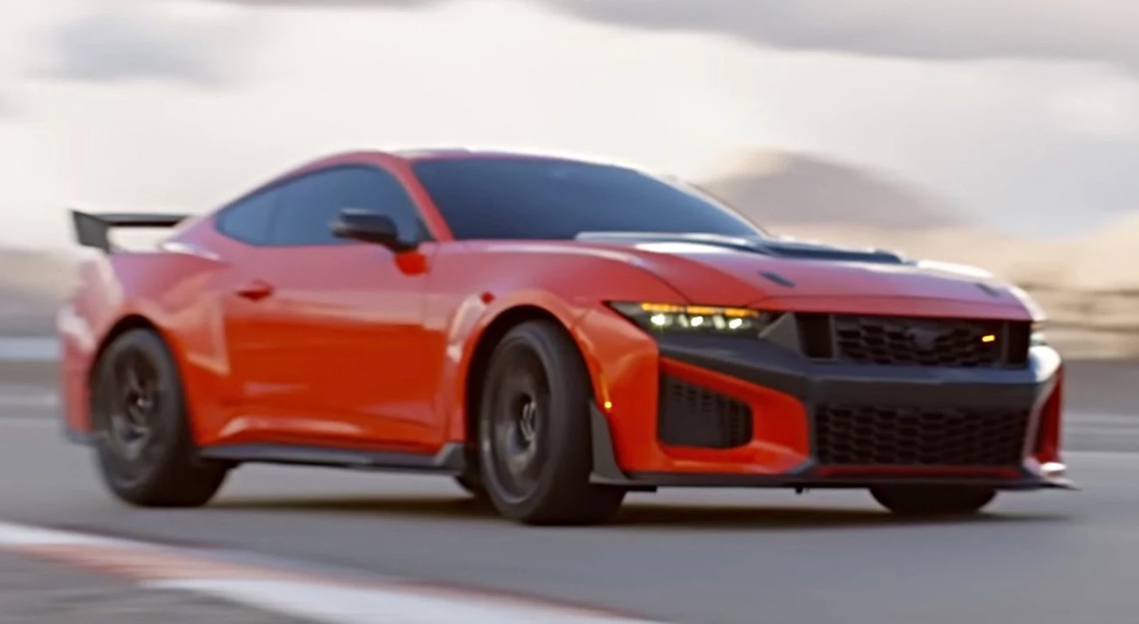 Ford Mustang Dark Horse SC