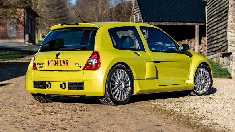 Renault Clio V6