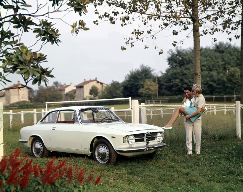 Alfa Romeo Giulia GT 1300 Junior