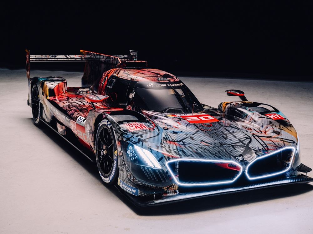 BMW M Hybrid V8 art car