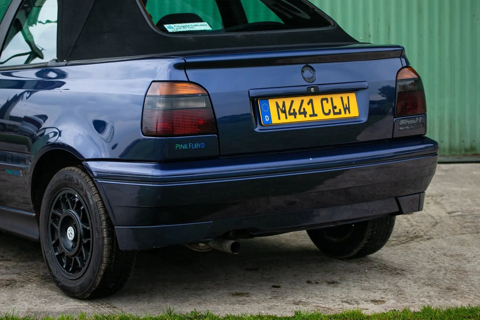 VW Golf Cabriolet Mk III Pink Floyd Edition