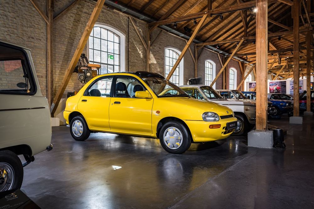 Mazda 121 Goldy Haribo