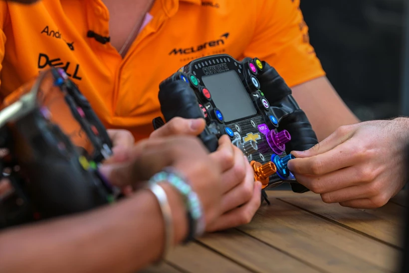 F1 τιμονι McLaren