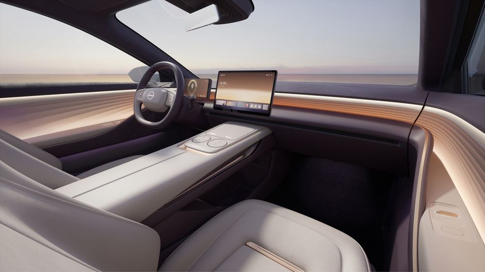 Nissan Evo Concept Sedan