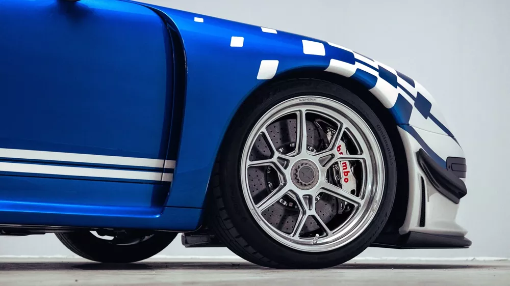 Porsche 911 Brundle Edition