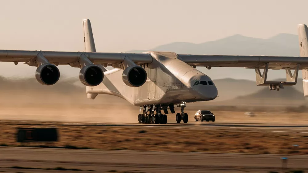 Porsche Cayenne Stratolaunch αεροπλάνο