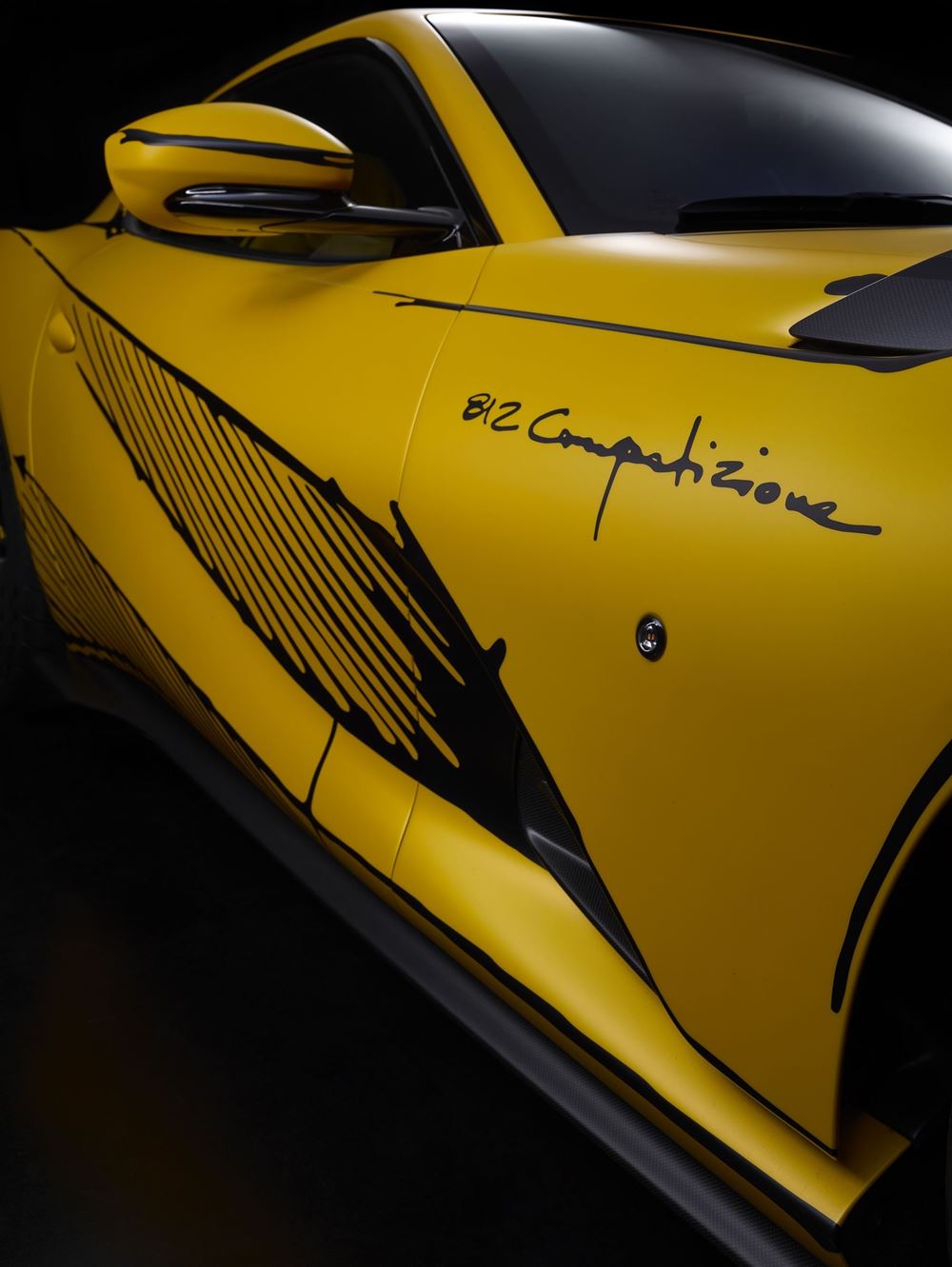 Ferrari 812 Competizione Tailor Made