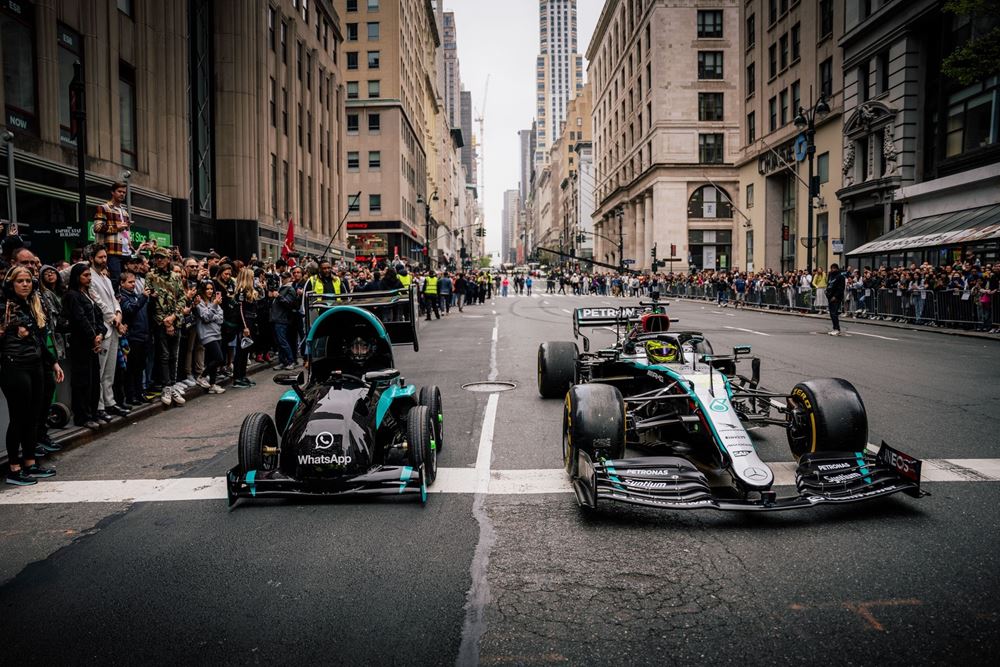 Mercedes F1 5η Λεωφόρος Νέα Υόρκη Empire State Building