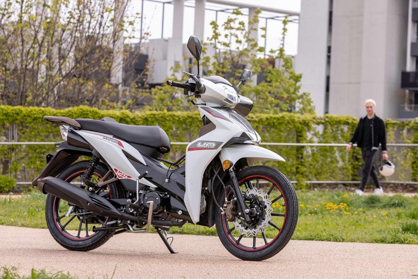 UM Flash 125