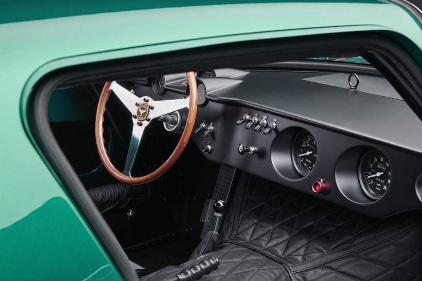 Bizzarrini 5300 GT το τελευταίο από τα 24 συλλεκτικά