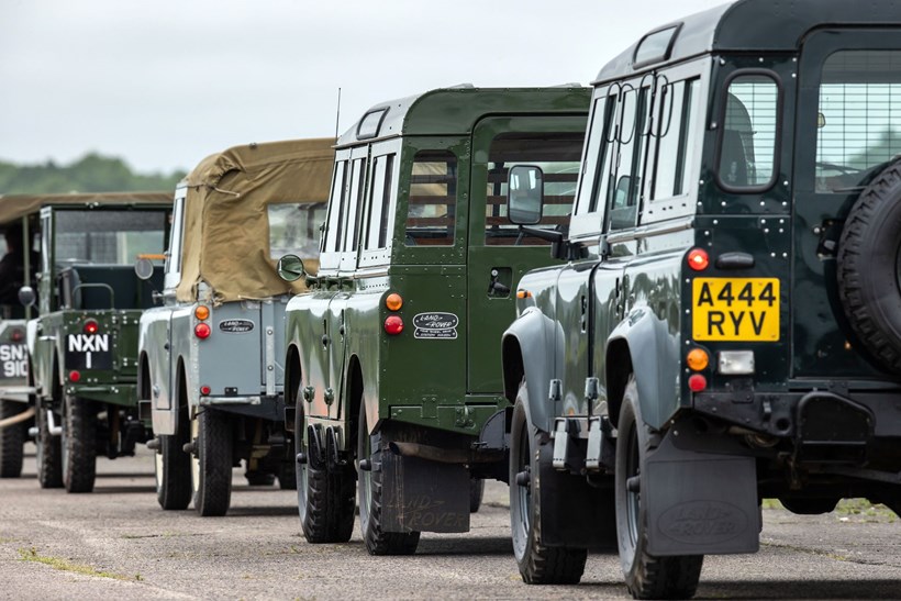 Queen Elizabeth Platinum Jubilee Jaguar LandRover
