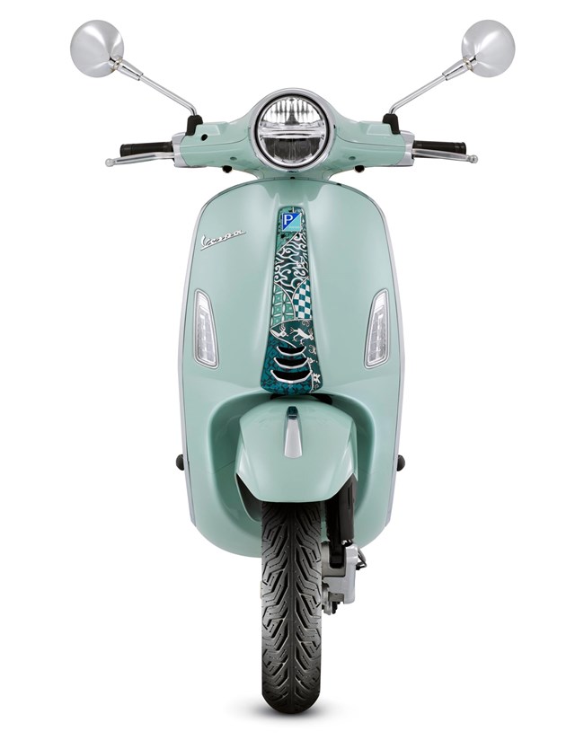 Vespa Primavera Batik