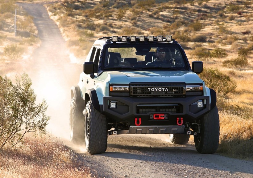 Toyota Land Cruiser ROX Concept