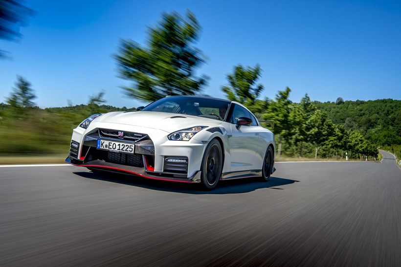 Nissan GT-R