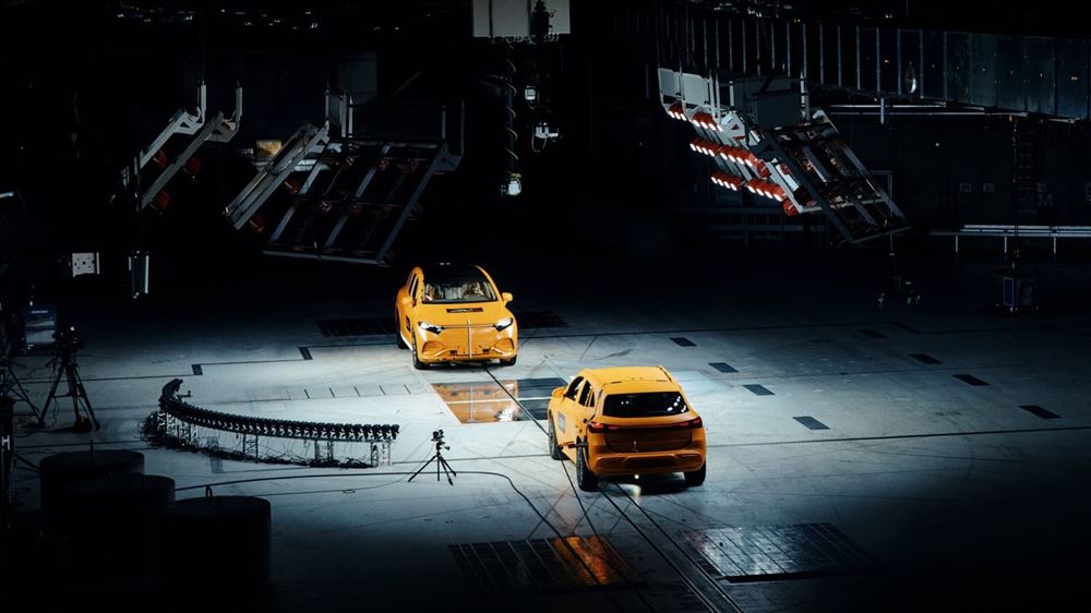 Mercedes crash test