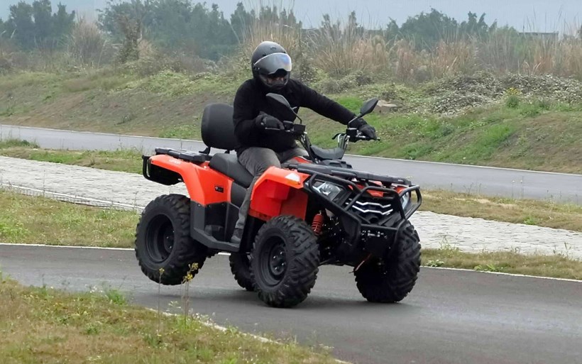 Voge X-Wolf 300