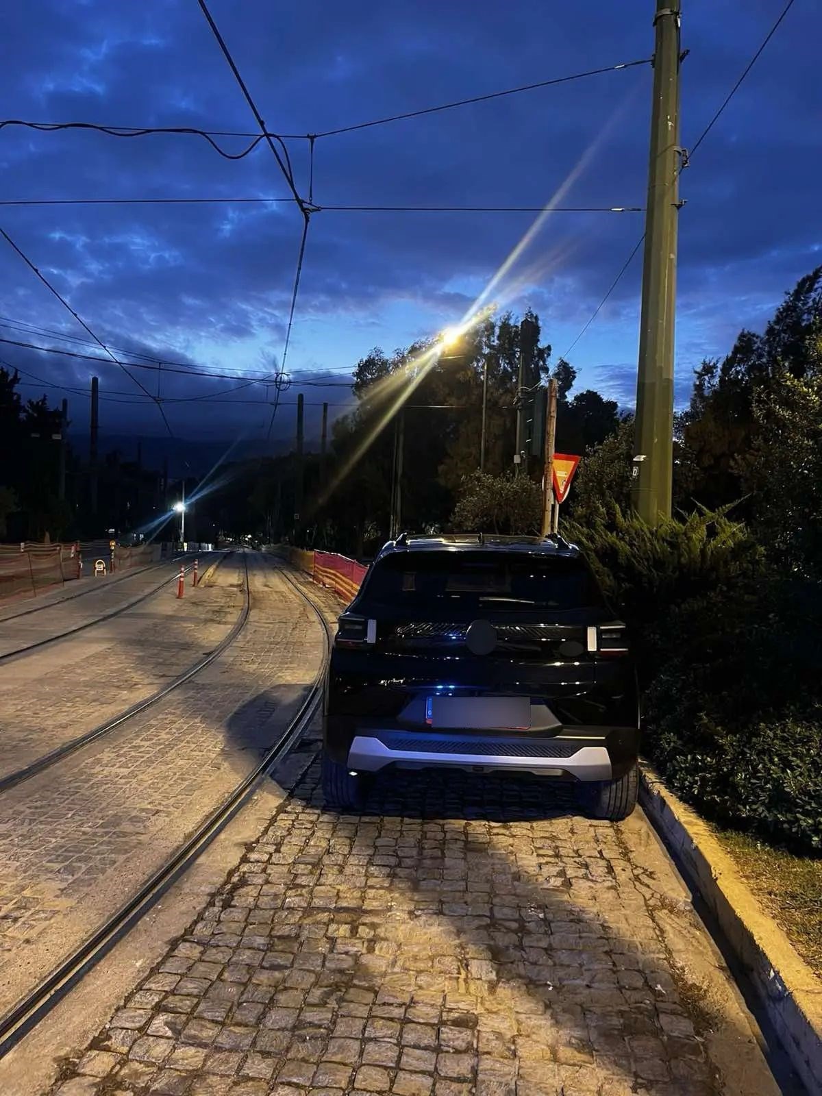 Παράνομο παρκάρισμα ΤΡΑΜ