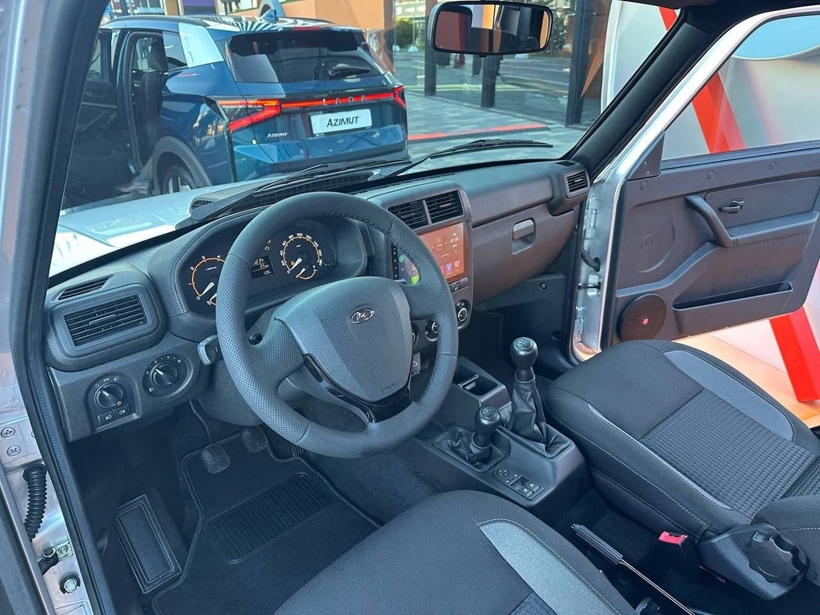 Lada Niva Legend