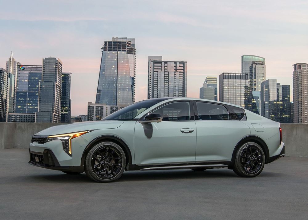 Kia K4