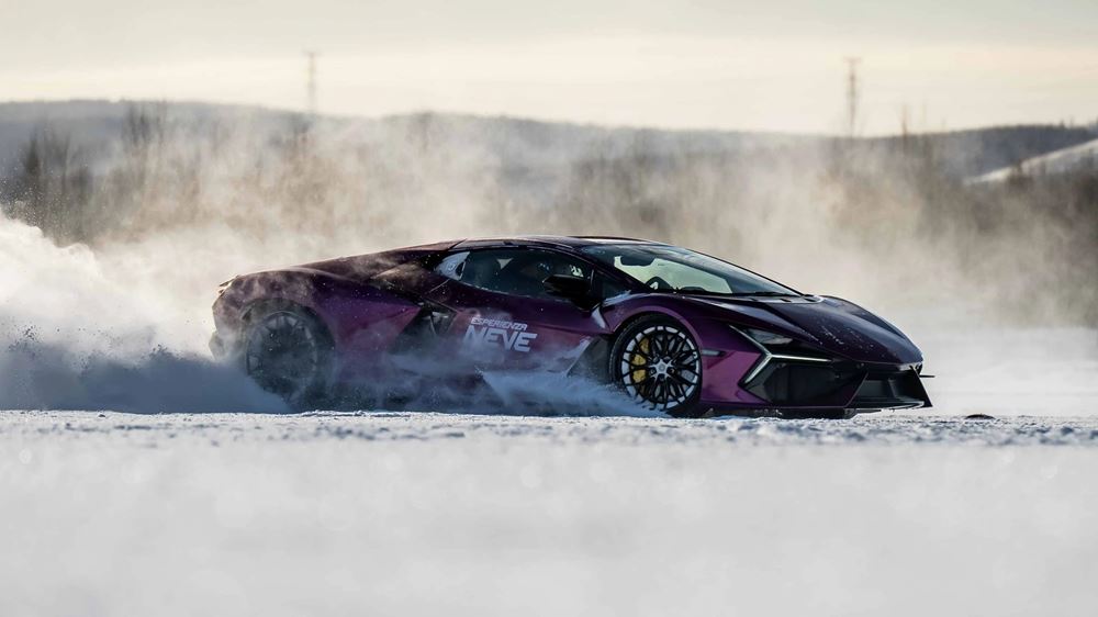 Lamborghini Esperienza Neve
