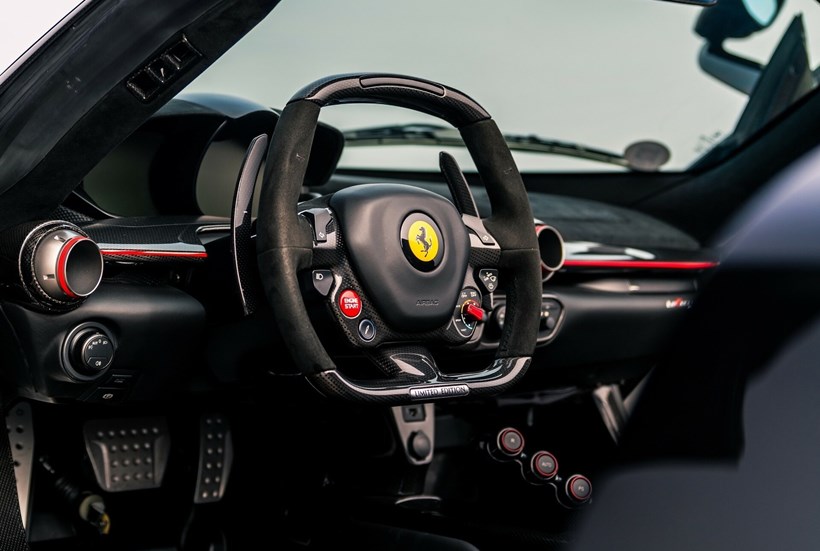 Ferrari LaFerrari Aperta