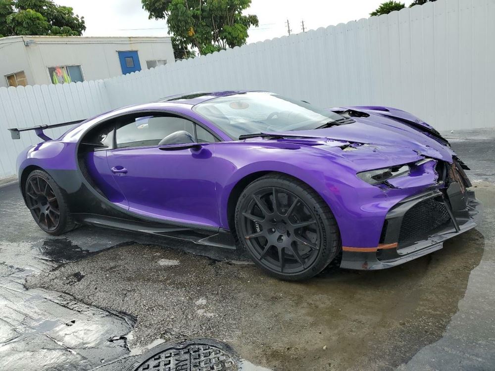 Bugatti Chiron crash