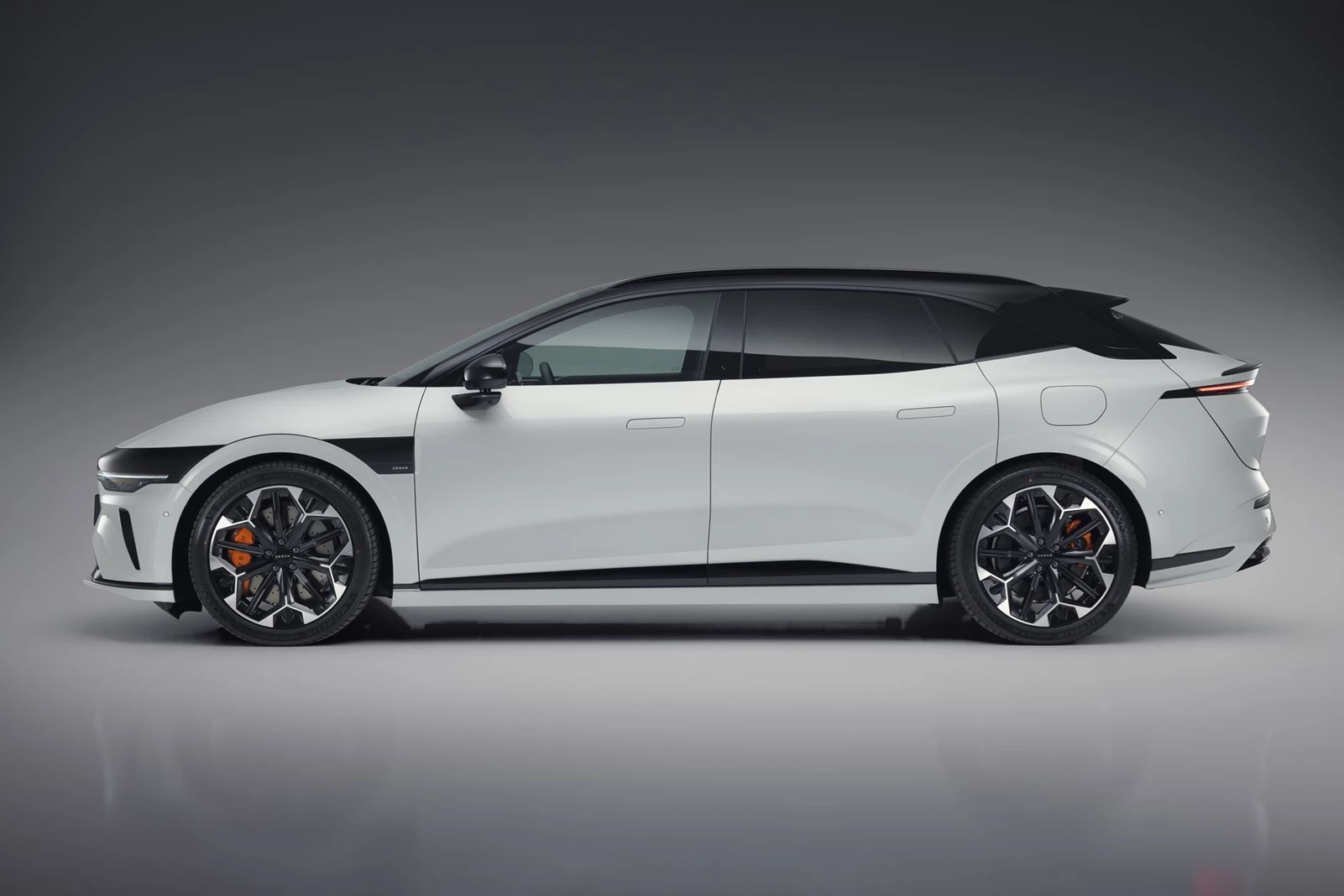 Zeekr 7GT