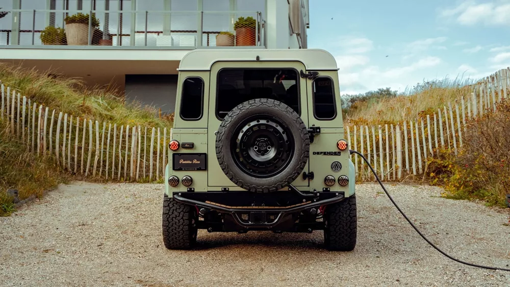 Land Rover Defender Panterra