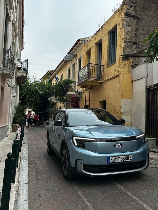 Ford Explorer Lexie Alford γύρος του κόσμου με ηλεκτρικό αυτοκίνητο