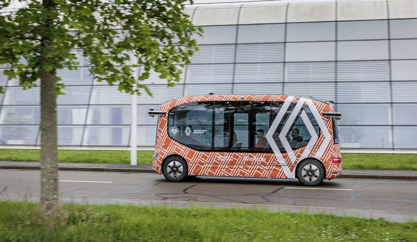Renault αυτόνομα λεωφορεία στο Roland Garros