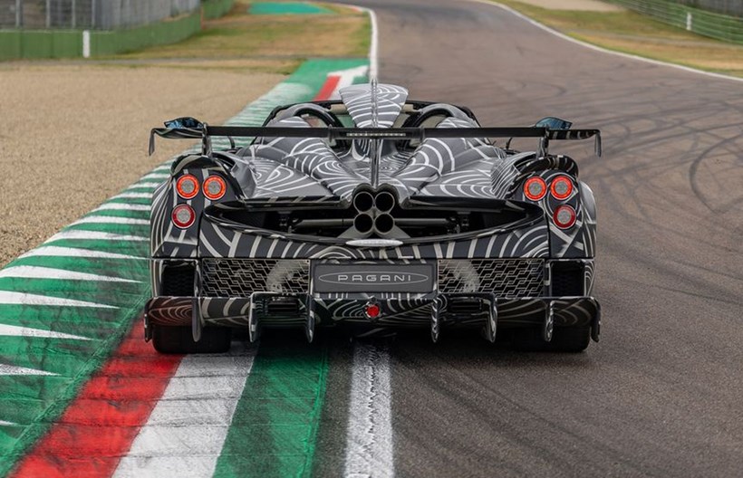 Pagani Huayra Teaser