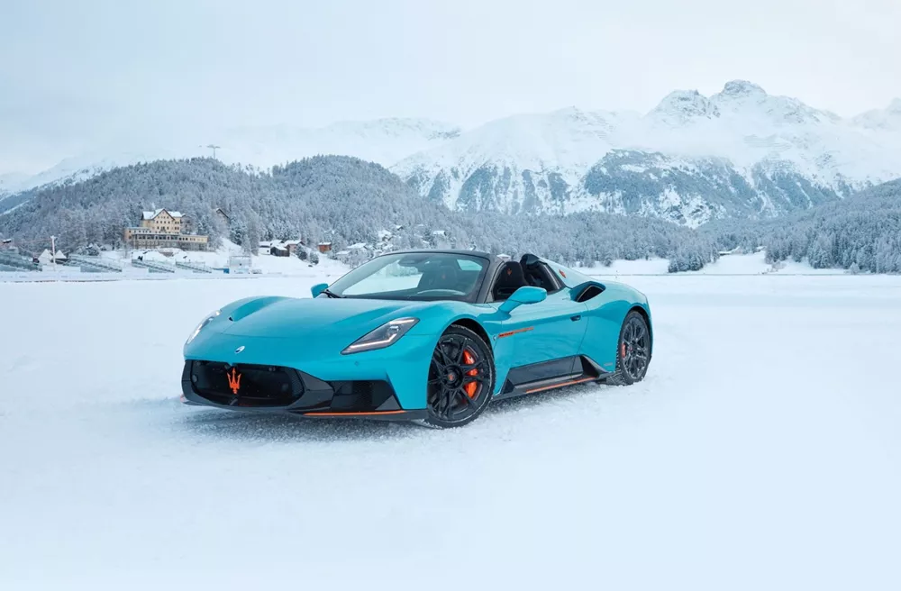 Maserati MCPura Cielo Frozen Magma