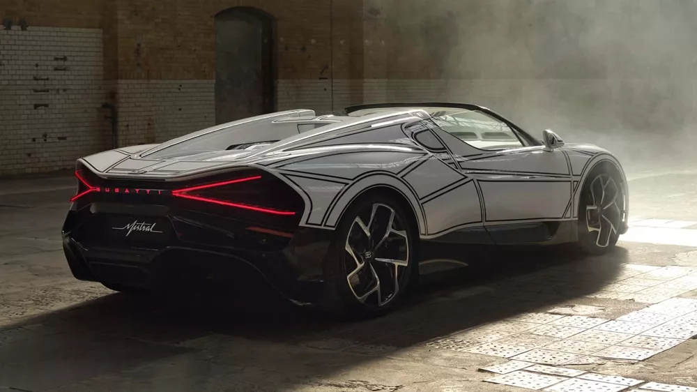 Bugatti Mistral Blanc Eternel