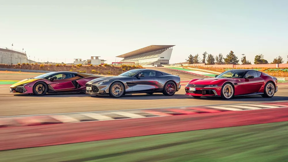 V12 supercars κόντρα