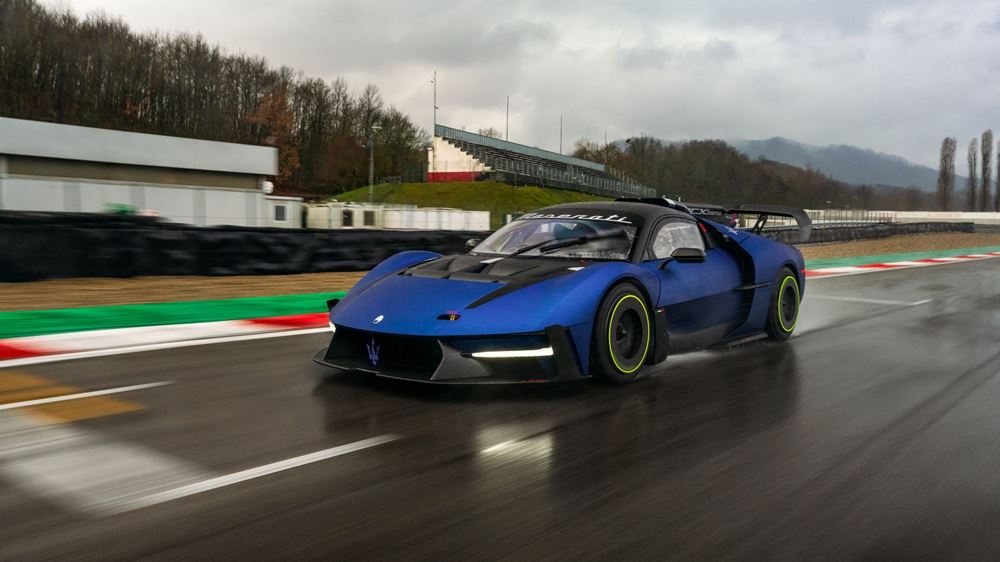 Maserati MCXtrema δοκιμές στην πίστα