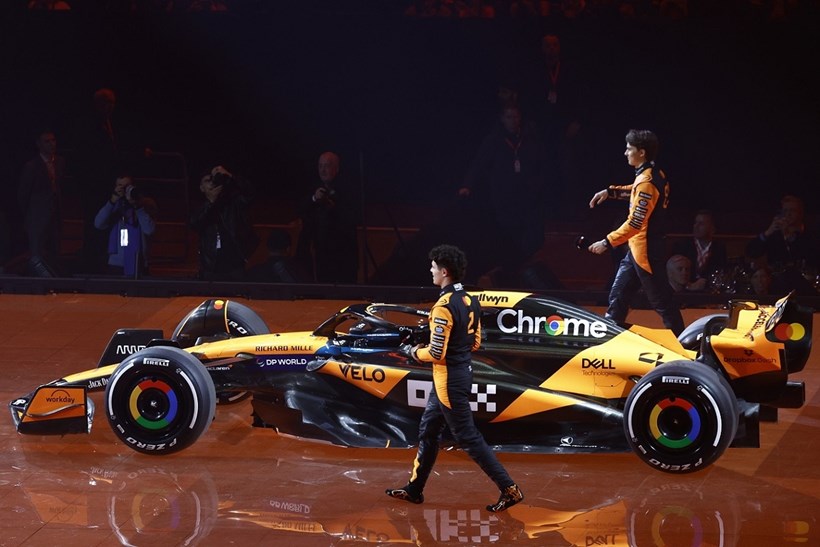 McLaren Alwyn F1 75 Live