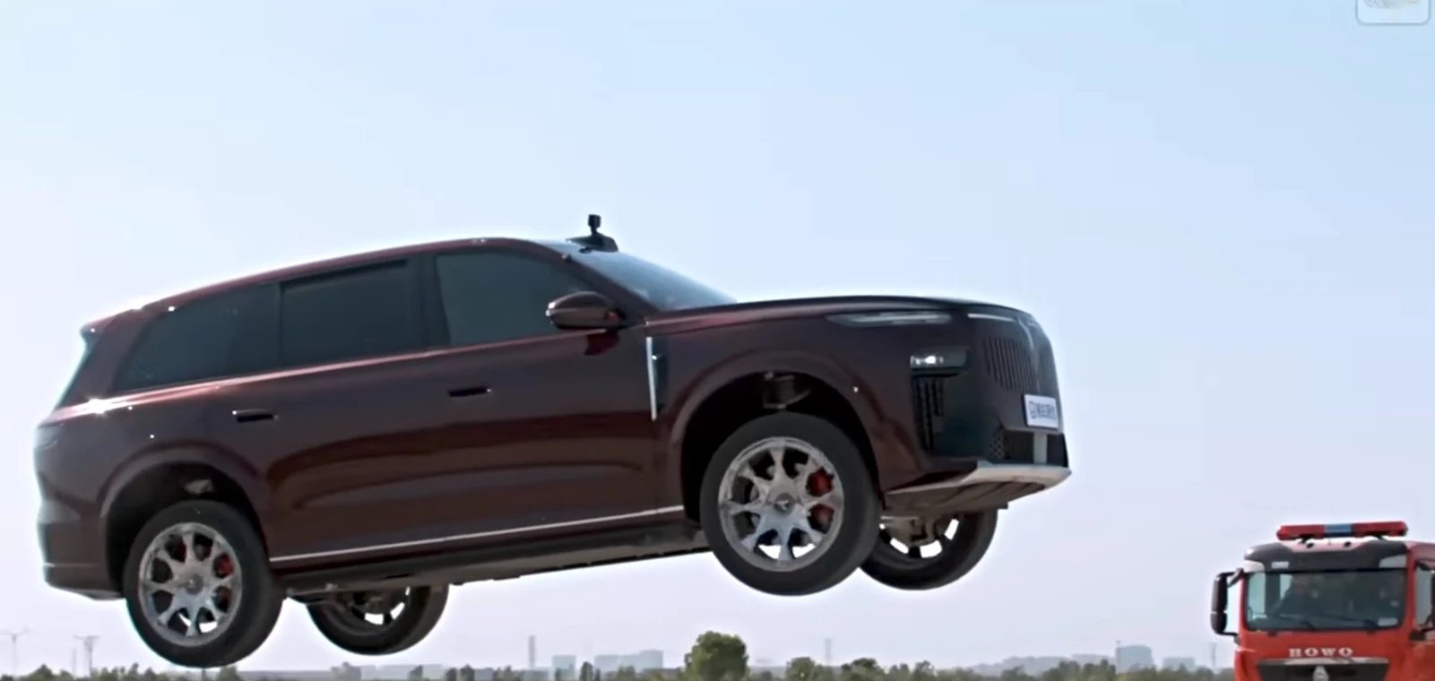 Voyah Taishan X8 crash test