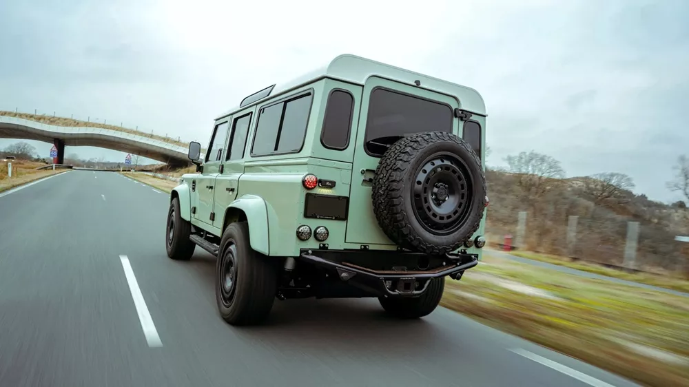 Land Rover Defender Panterra