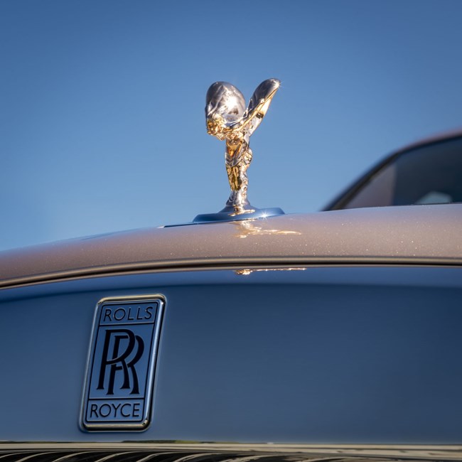 Rolls-Royce Cullinan Pearl Rose