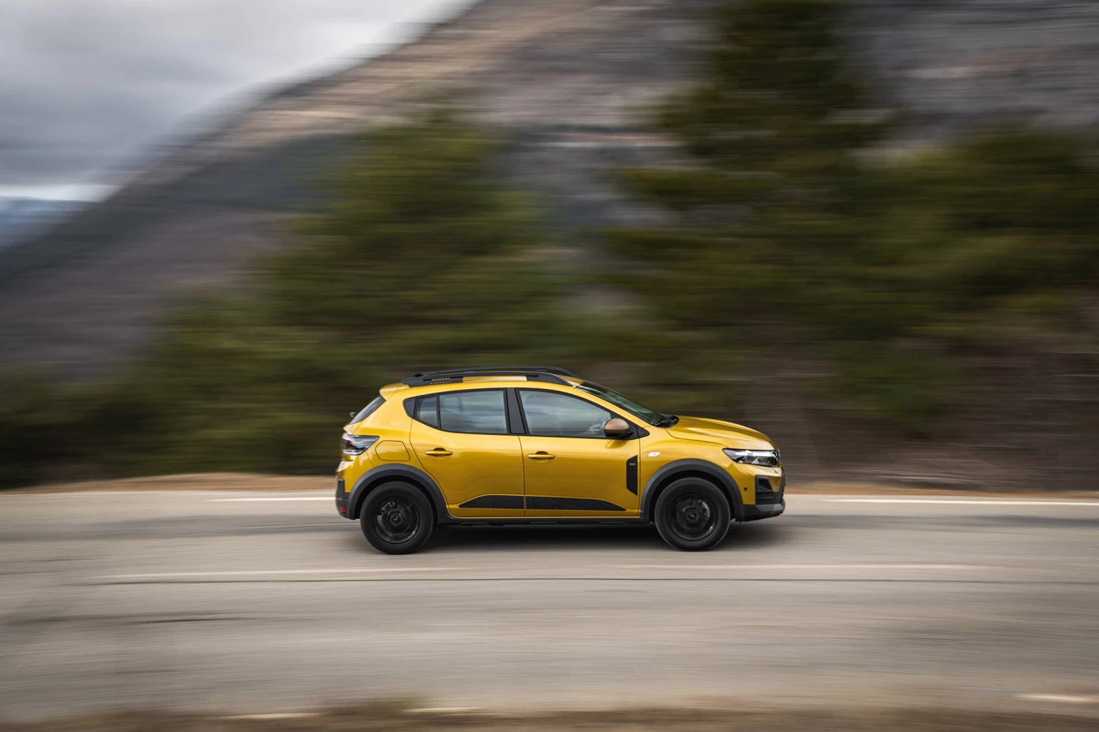 Dacia Sandero Stepway Hybrid 155