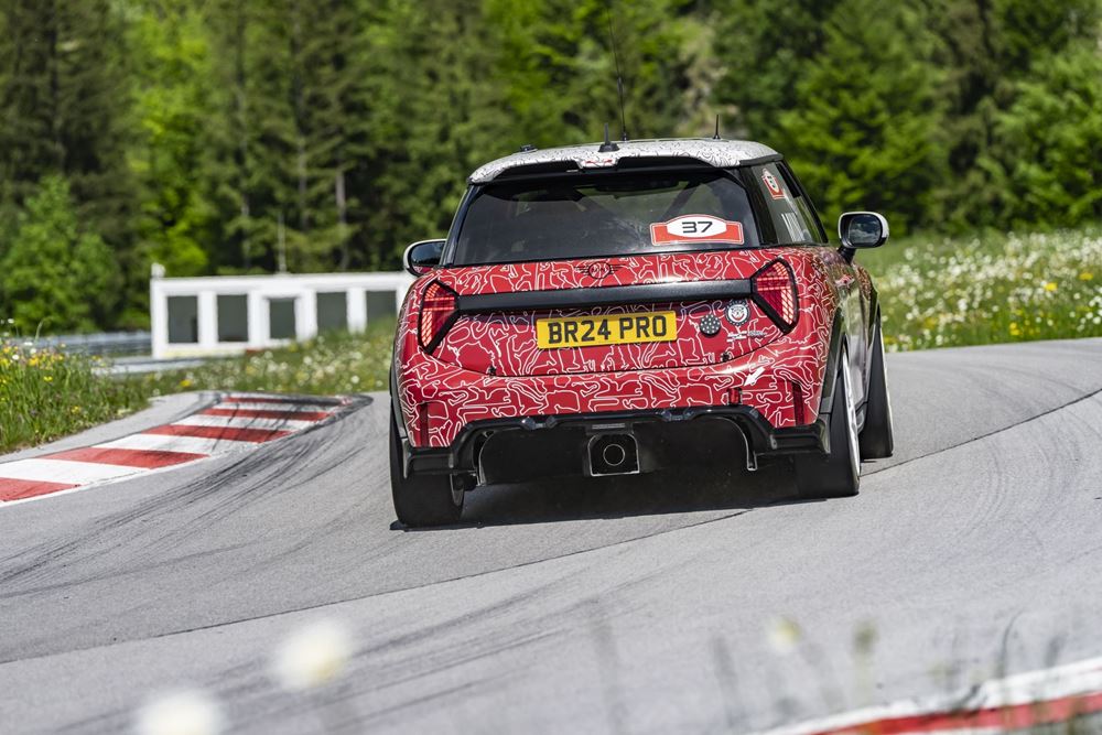 Mini John Cooper Works PRO Nurburgring 24HR