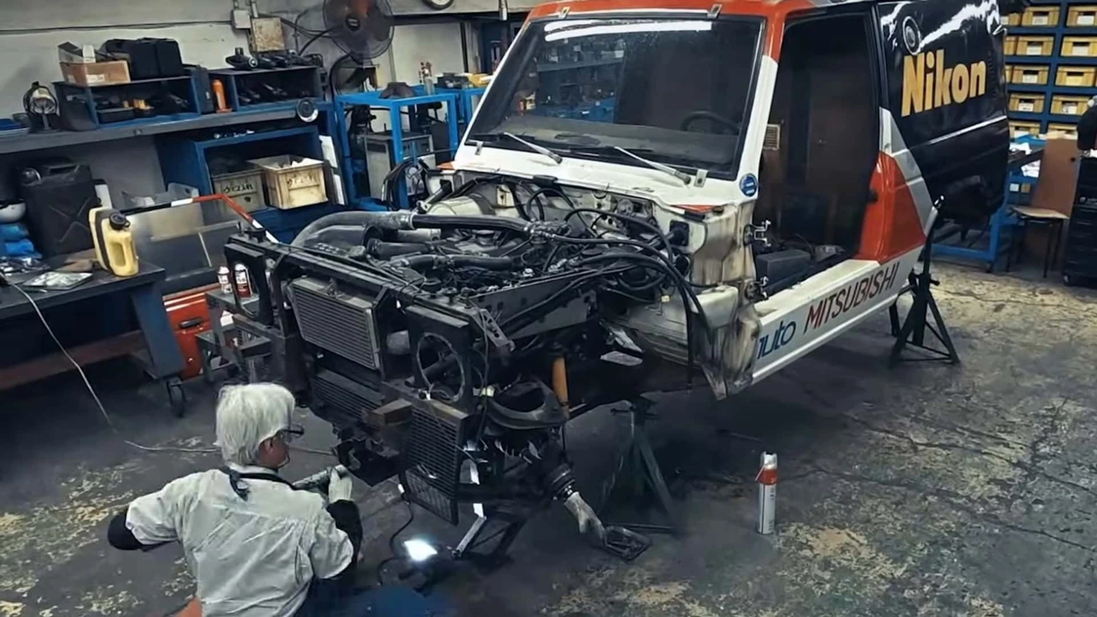 Mitsubishi Pajero Evolution Dakar Restoration