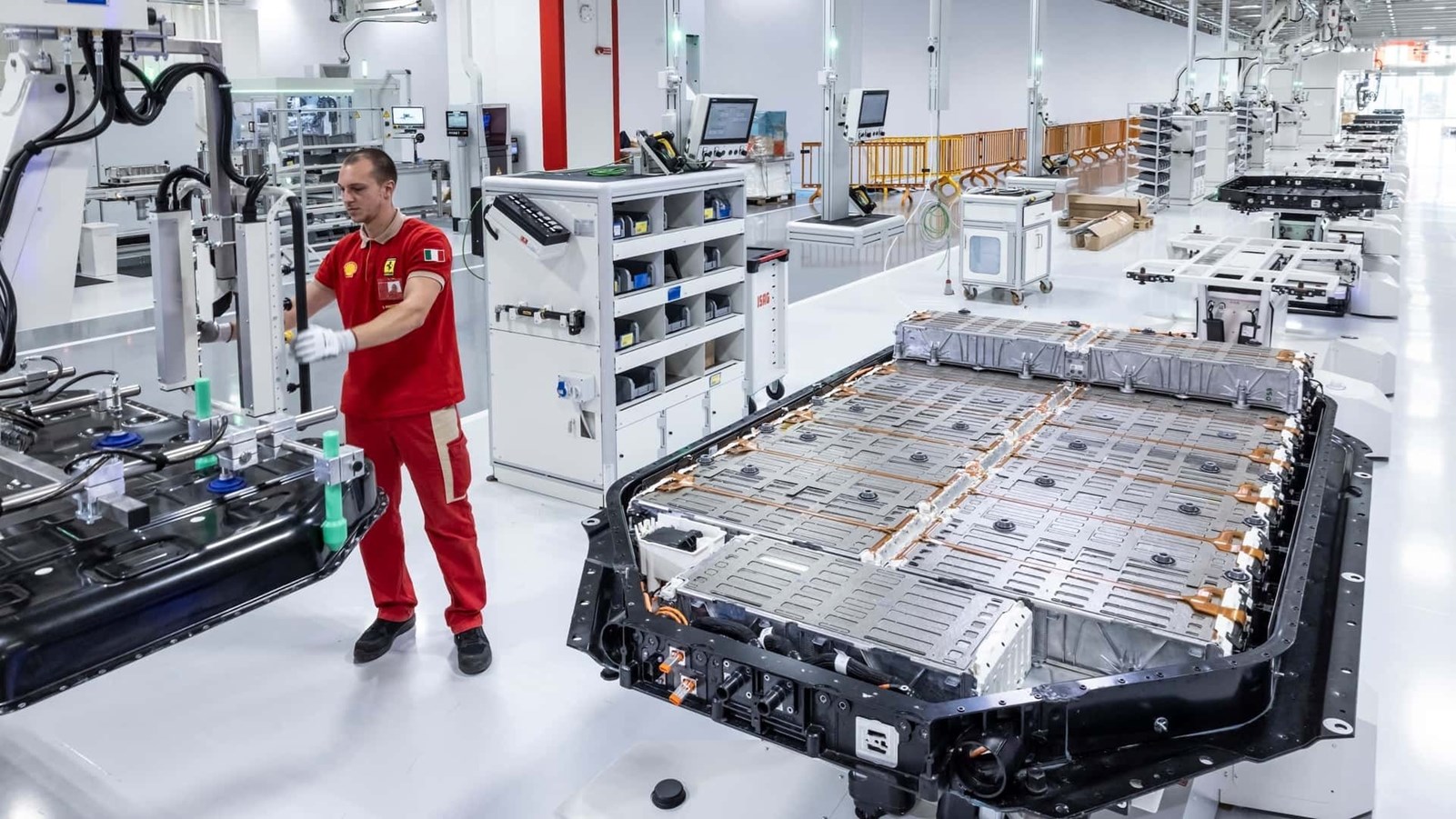 Ferrari elettrica technical workshop