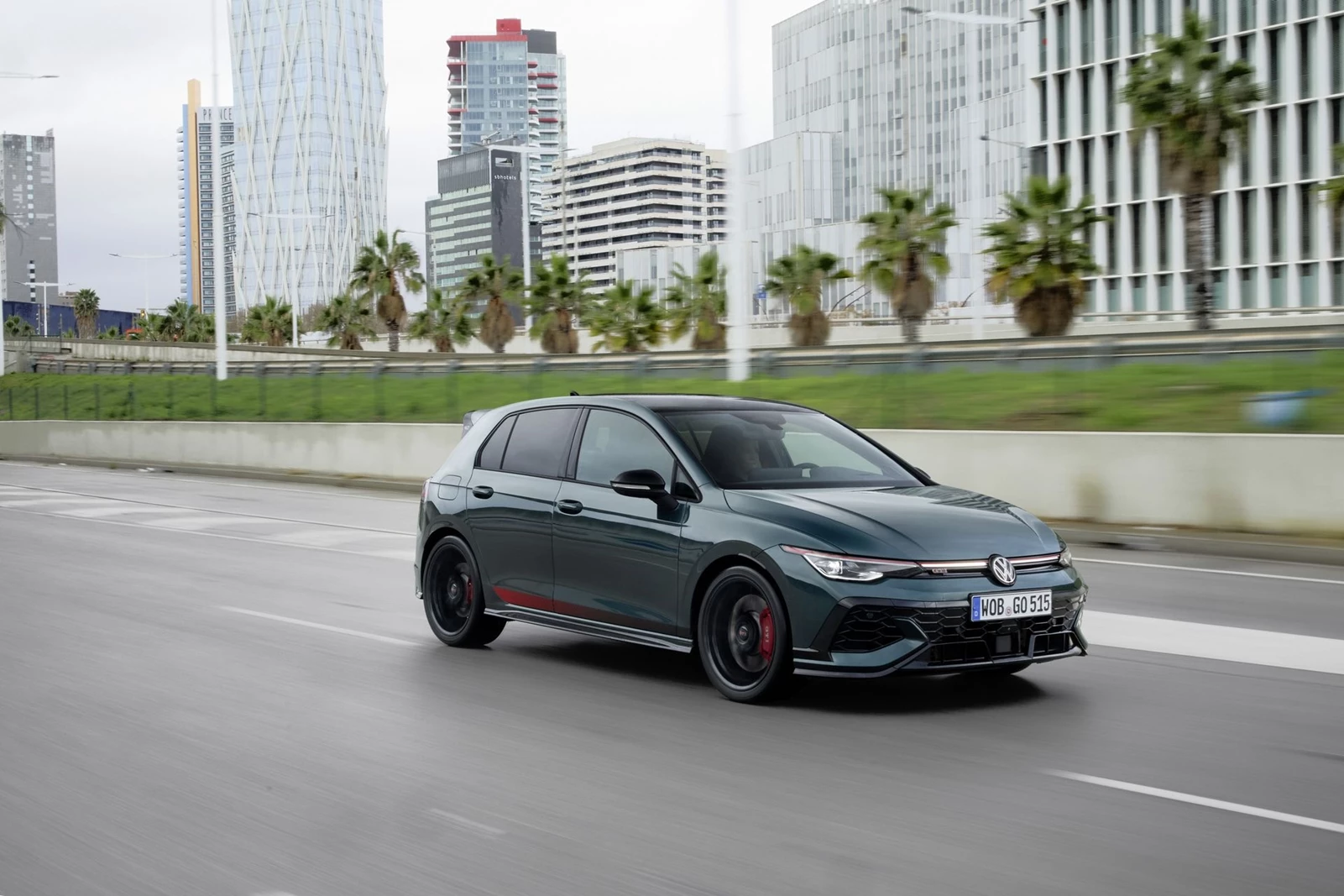 VW Golf GTI Edition 50