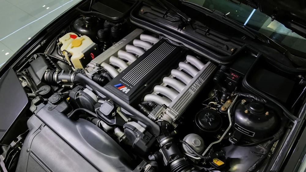 BMW 850 CSi