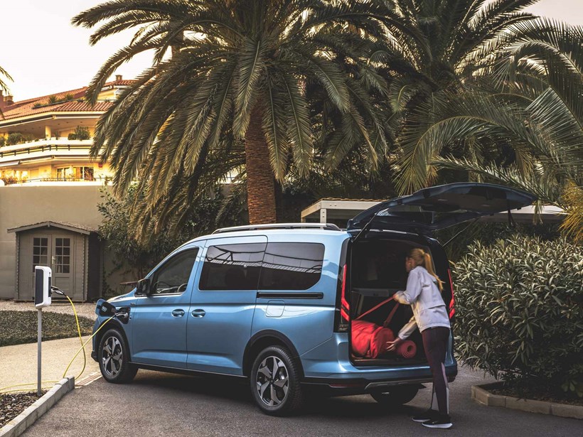 Ford Tourneo Connect PHEV