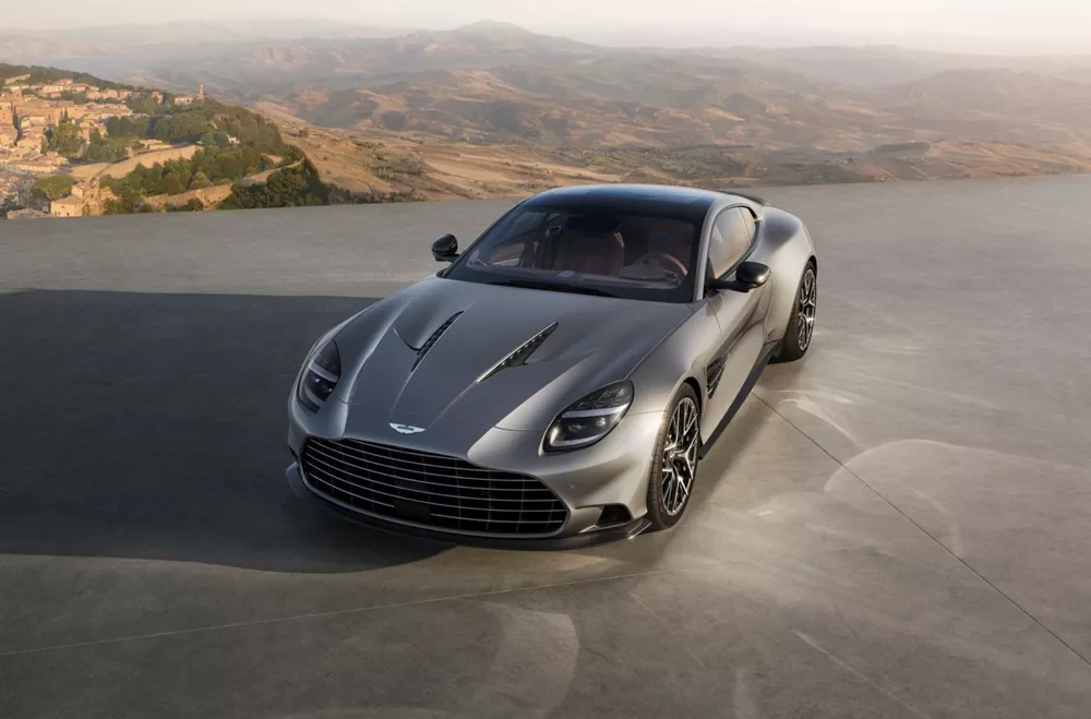 Aston Martin Vanquish 25