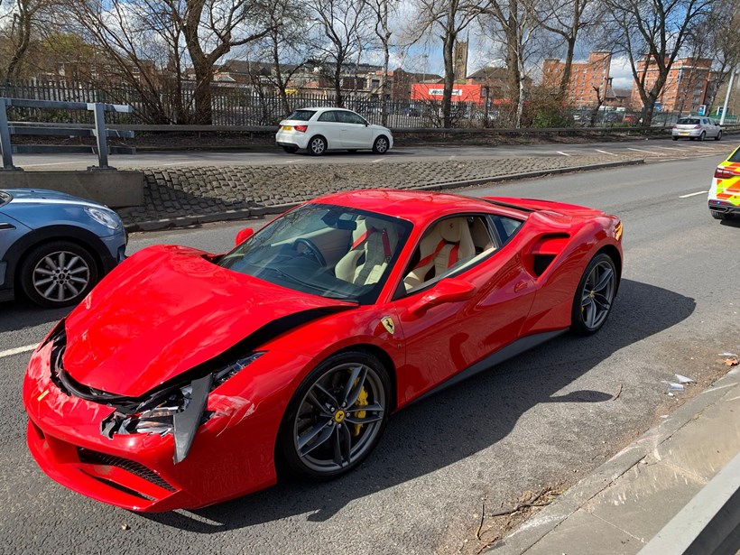 Ferrari 488 ατύχημα