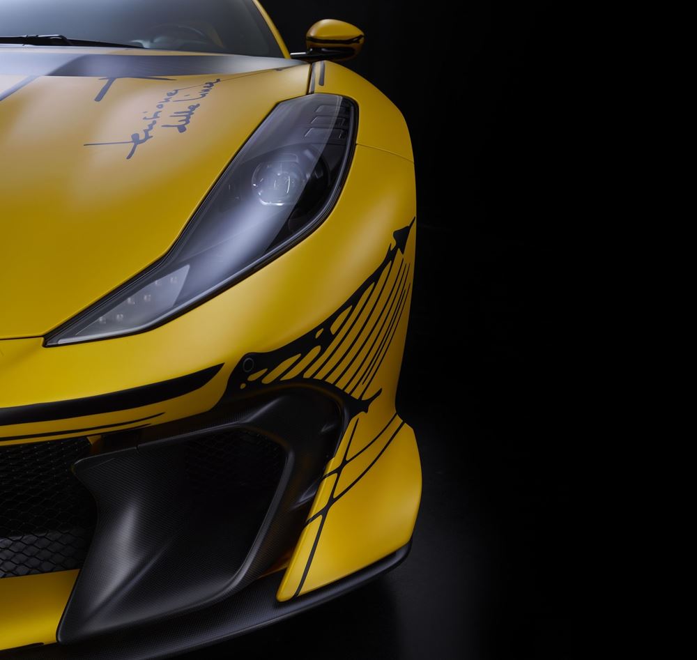 Ferrari 812 Competizione Tailor Made