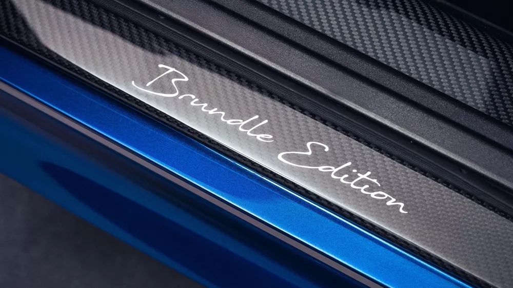 Porsche 911 Brundle Edition
